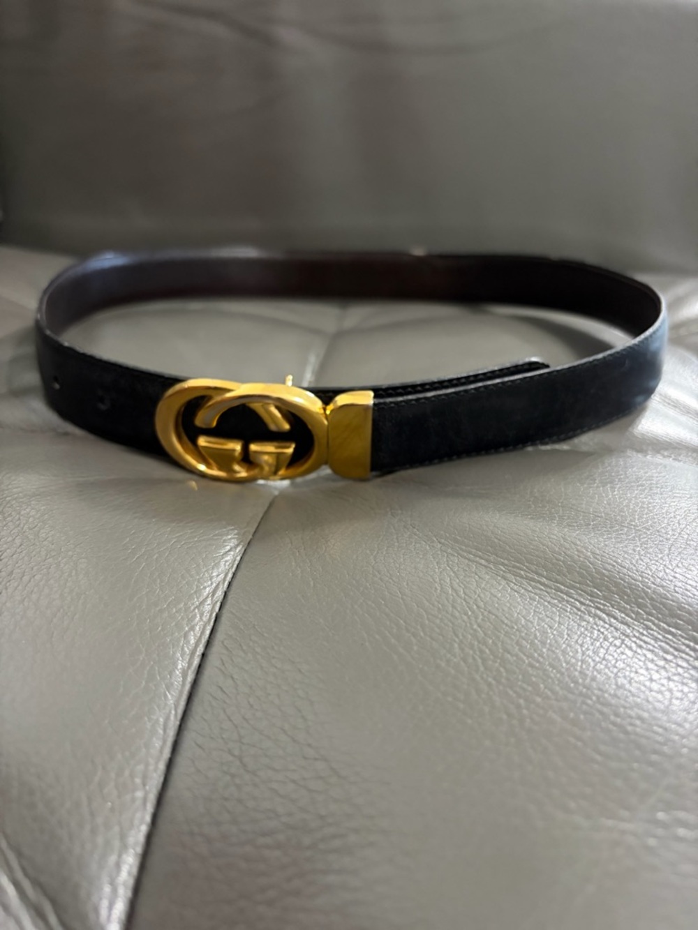 Gucci Vintage Black Leather Belt with Gold Double-G Buckle Sz 75 / 30